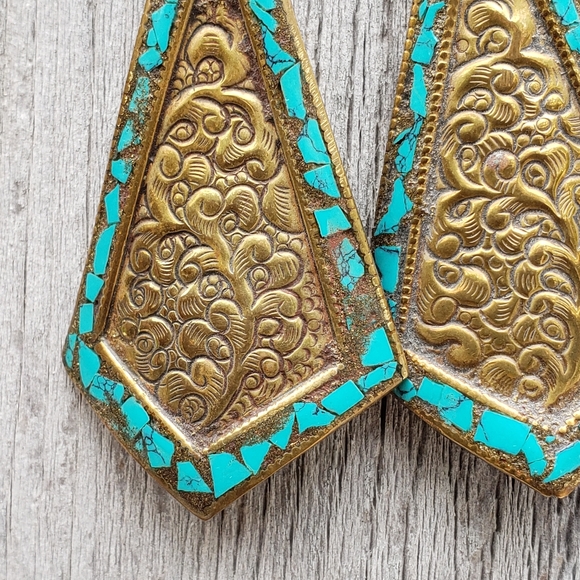 Two Tone Botanical Statement Earring With Turquiose - Picture 2 of 9